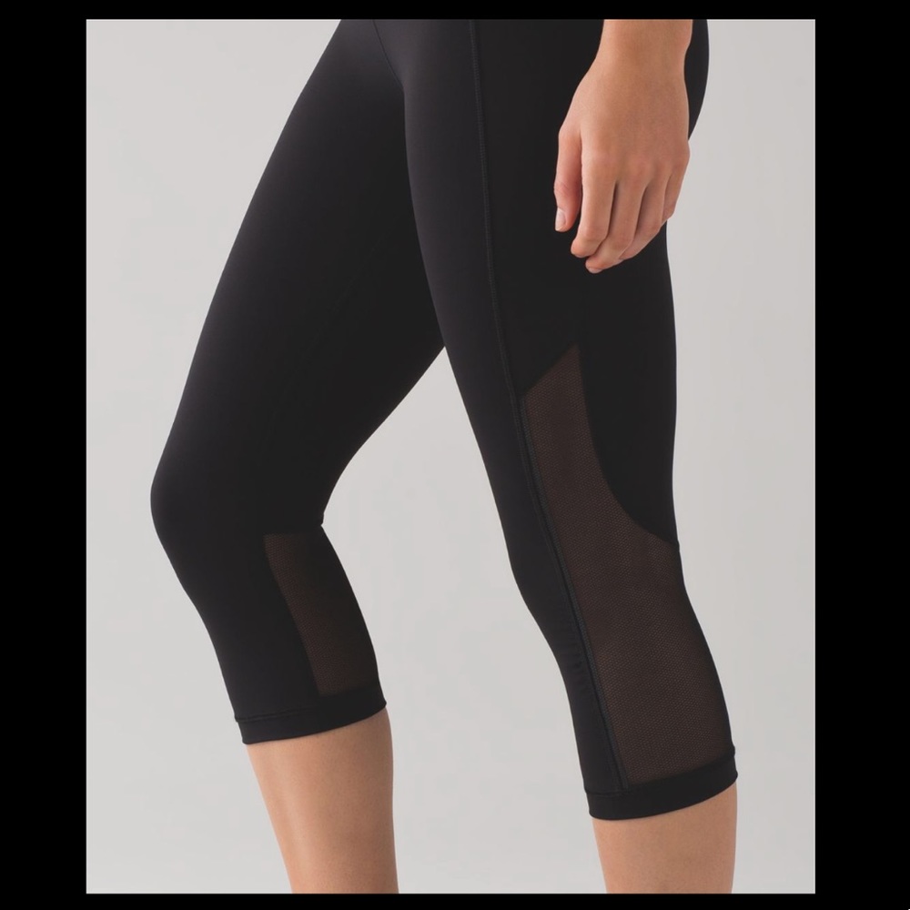 Lululemon Gear Up Crop 17”
